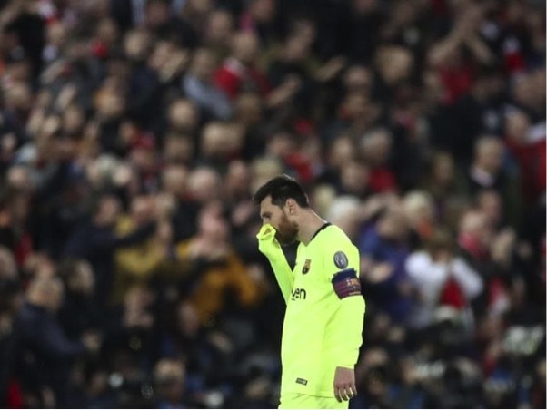 Kekalahan telak di Anfield yang masih menghantui Lionel Messi